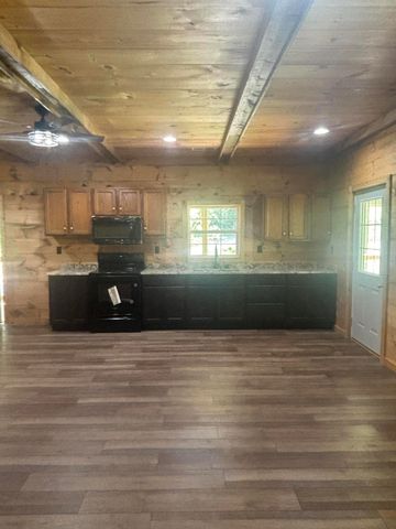 950 Bates Road, Nancy, KY 42544