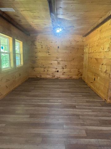 950 Bates Road, Nancy, KY 42544