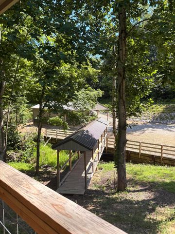 950 Bates Road, Nancy, KY 42544
