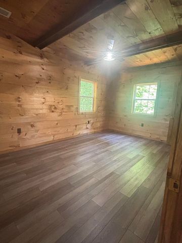 950 Bates Road, Nancy, KY 42544