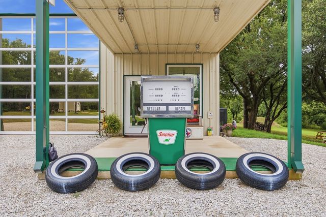 189 County Road 4767, Boyd, TX 76023