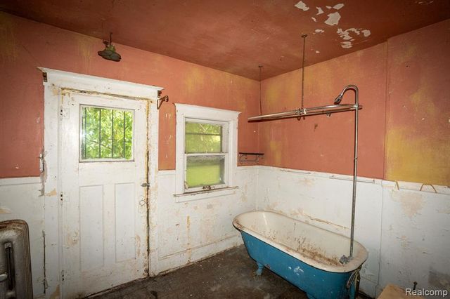1544 W Philadelphia Street, Detroit, MI 48206