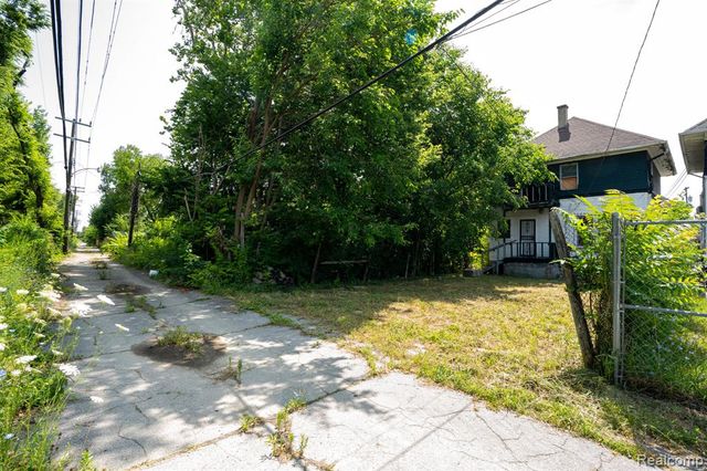 1544 W Philadelphia Street, Detroit, MI 48206