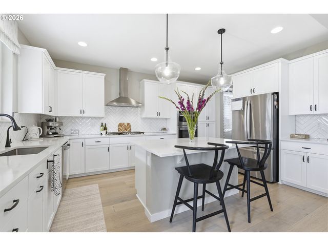 6682 Sw BRISBAND St, Wilsonville, OR 97070
