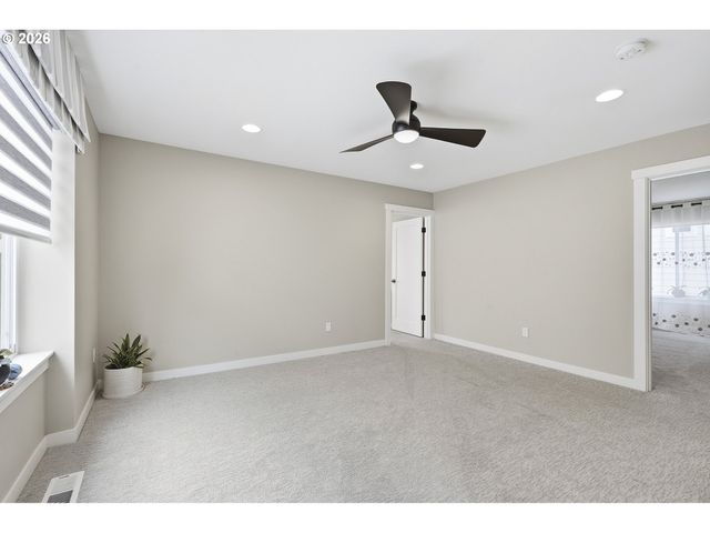 6682 Sw BRISBAND St, Wilsonville, OR 97070