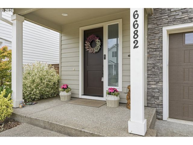 6682 Sw BRISBAND St, Wilsonville, OR 97070