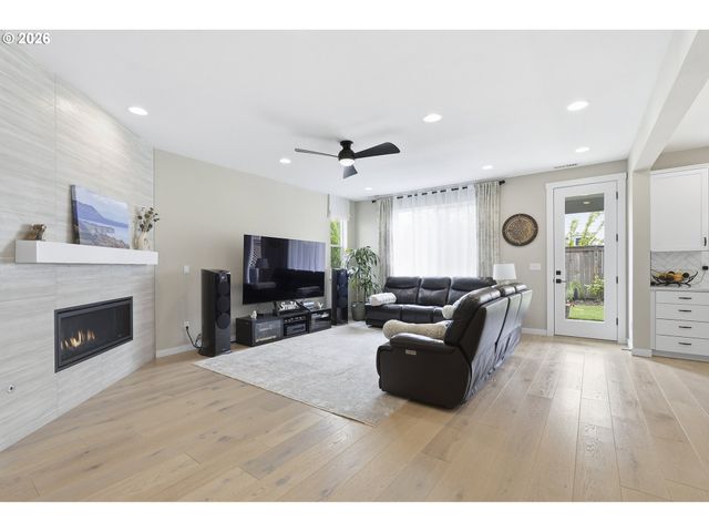 6682 Sw BRISBAND St, Wilsonville, OR 97070