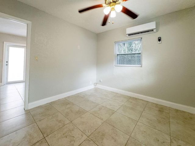 1230 NE 2nd, Fort Lauderdale, FL 33304