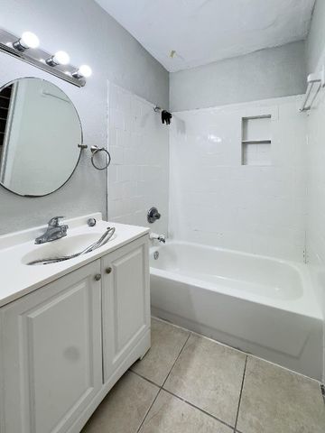 1230 NE 2nd, Fort Lauderdale, FL 33304