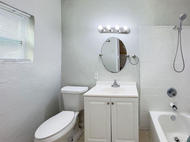 1230 NE 2nd, Fort Lauderdale, FL 33304