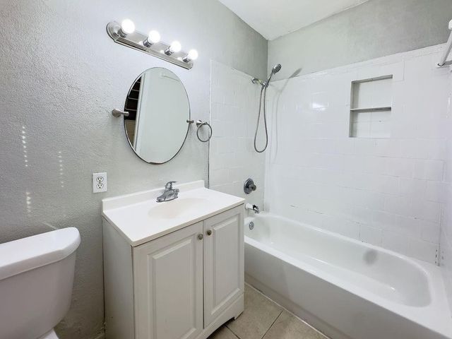 1230 NE 2nd, Fort Lauderdale, FL 33304