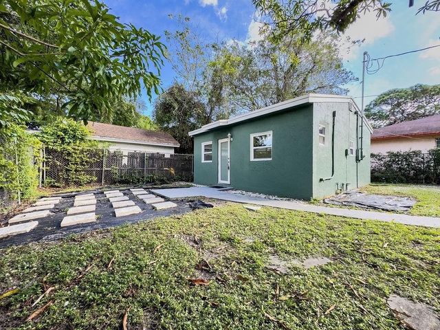 1230 NE 2nd, Fort Lauderdale, FL 33304