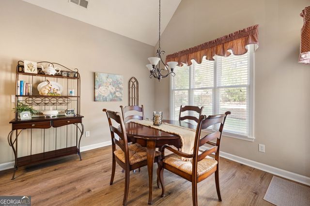 555 Golf Crest Drive, Acworth, GA 30101