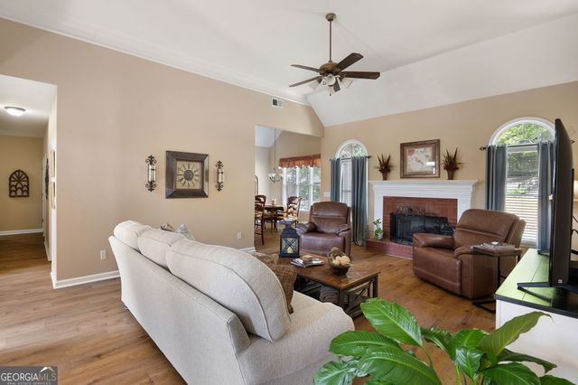 555 Golf Crest Drive, Acworth, GA 30101