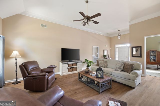 555 Golf Crest Drive, Acworth, GA 30101