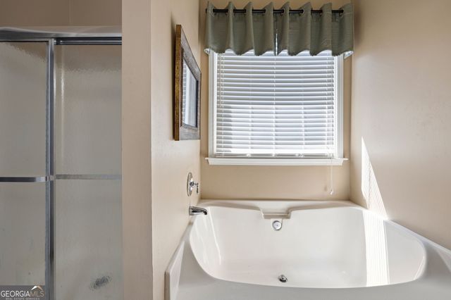 555 Golf Crest Drive, Acworth, GA 30101