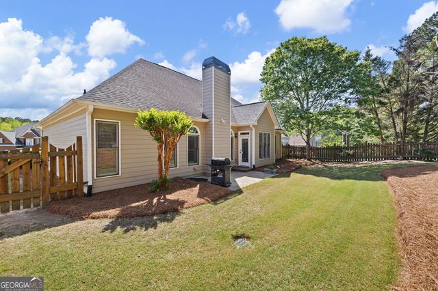 555 Golf Crest Drive, Acworth, GA 30101