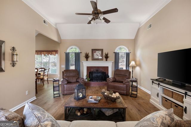 555 Golf Crest Drive, Acworth, GA 30101