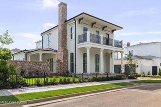 105 Prytania Street, Madison, MS 39110