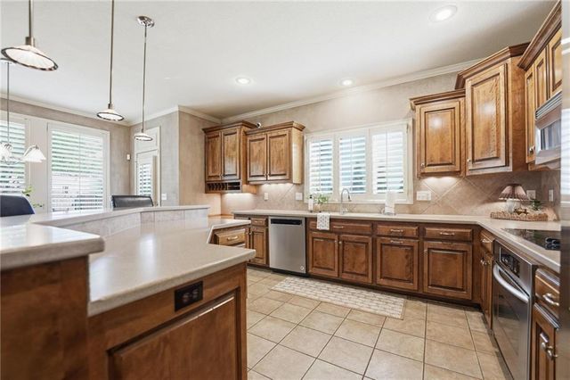 14329 Hayes Street, Overland Park, KS 66221