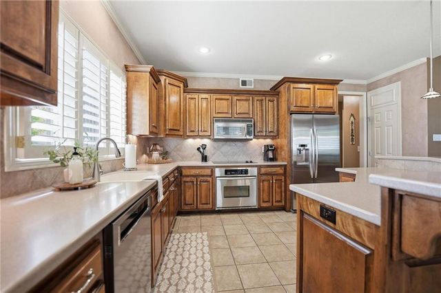 14329 Hayes Street, Overland Park, KS 66221