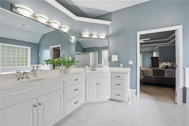 14329 Hayes Street, Overland Park, KS 66221