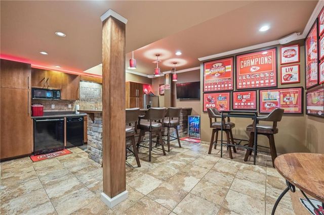 14329 Hayes Street, Overland Park, KS 66221