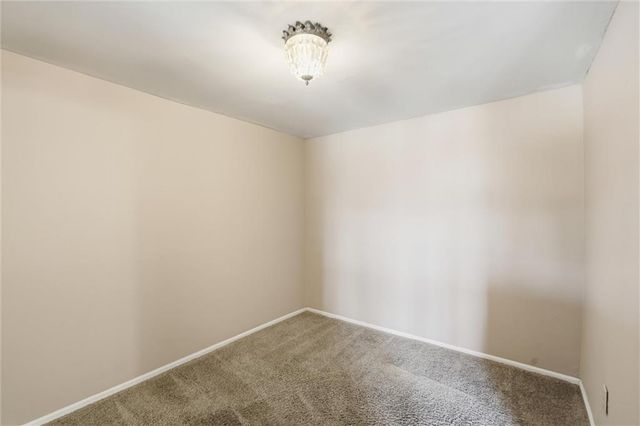 10203 Cedarbrooke Lane, Kansas City, MO 64131