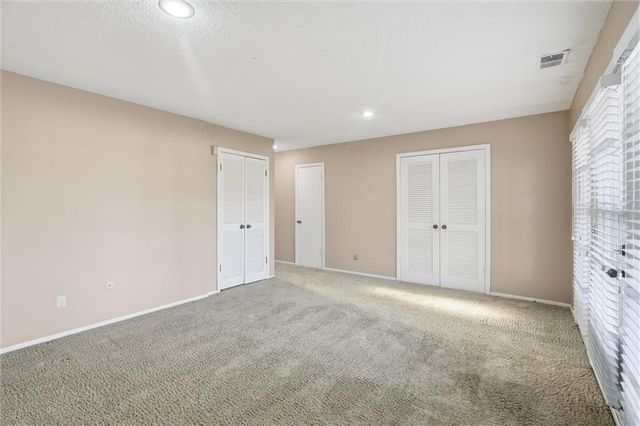 10203 Cedarbrooke Lane, Kansas City, MO 64131