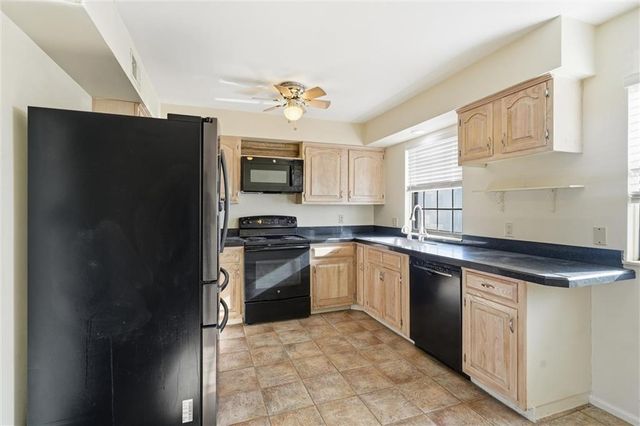 10203 Cedarbrooke Lane, Kansas City, MO 64131