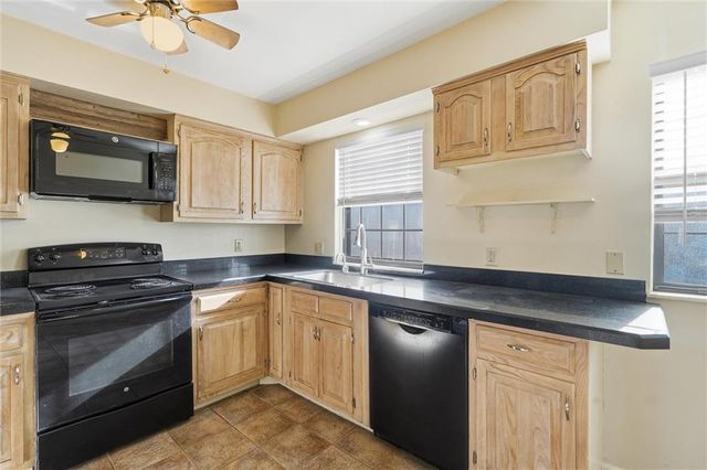 10203 Cedarbrooke Lane, Kansas City, MO 64131