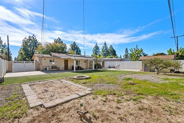 4529 W Flight Avenue, Santa Ana, CA 92704