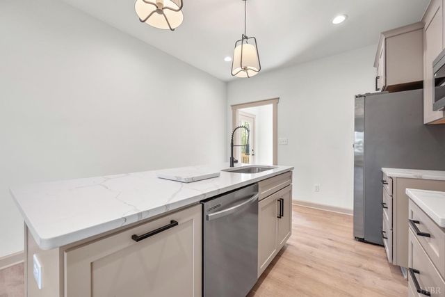 456 North Avenue, Appomattox, VA 24522