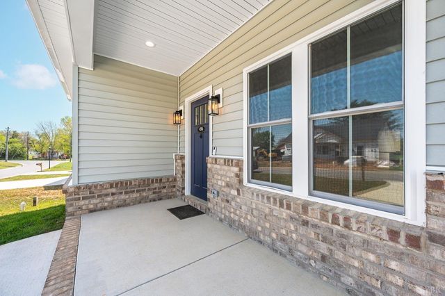 456 North Avenue, Appomattox, VA 24522