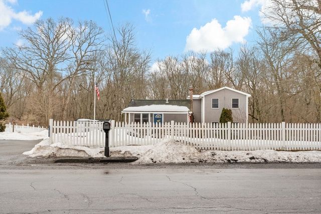 702 Arcade Avenue, Seekonk, MA 02771