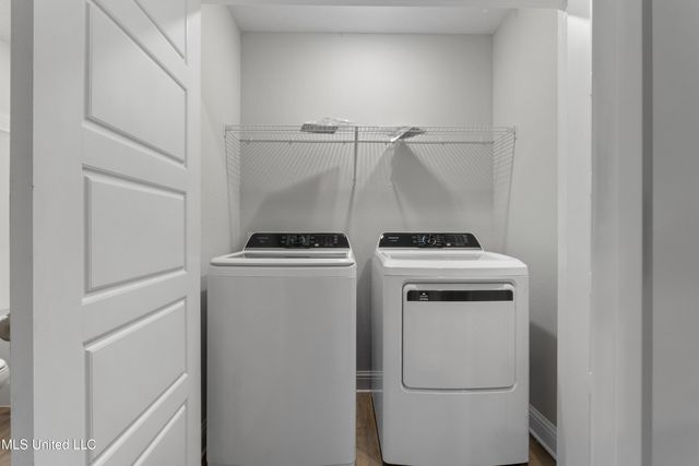 111 Harper Grove Circle, Ocean Springs, MS 39564