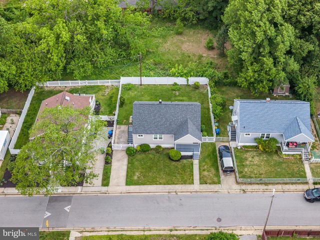 2716 WESTFIELD AVE, Baltimore, MD 21214
