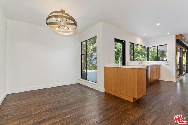 5015 W 8TH Street, Los Angeles, CA 90005