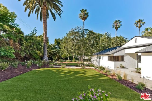 5015 W 8TH Street, Los Angeles, CA 90005