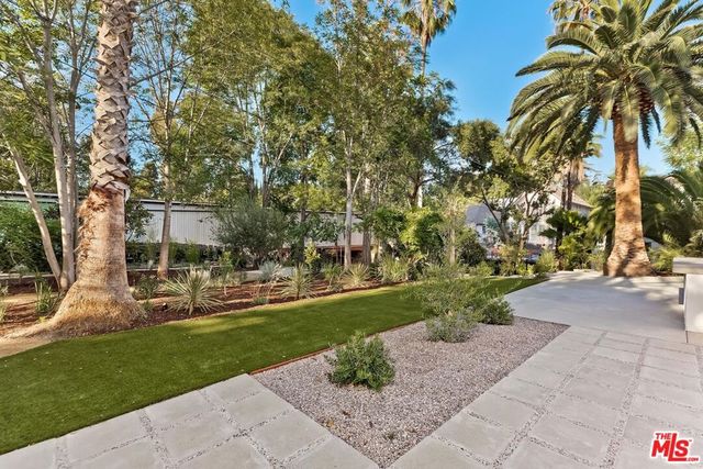 5015 W 8TH Street, Los Angeles, CA 90005