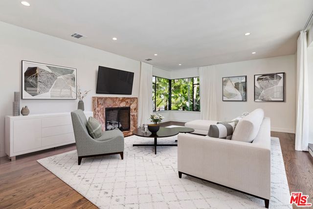 5015 W 8TH Street, Los Angeles, CA 90005