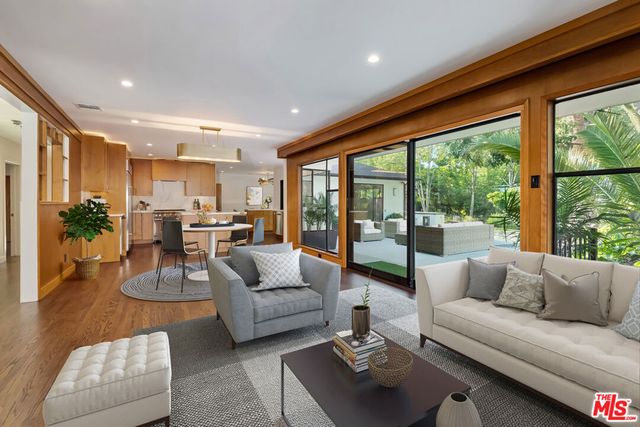 5015 W 8TH Street, Los Angeles, CA 90005