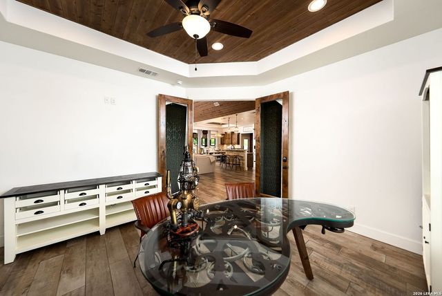1980 County Road 361, La Vernia, TX 78121