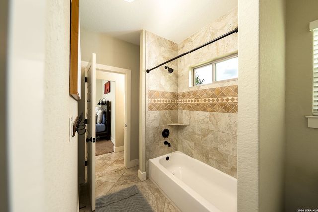 1980 County Road 361, La Vernia, TX 78121