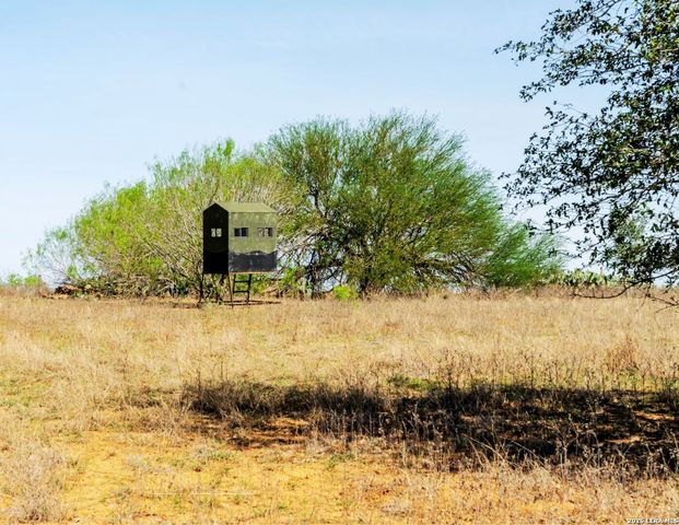 1980 County Road 361, La Vernia, TX 78121