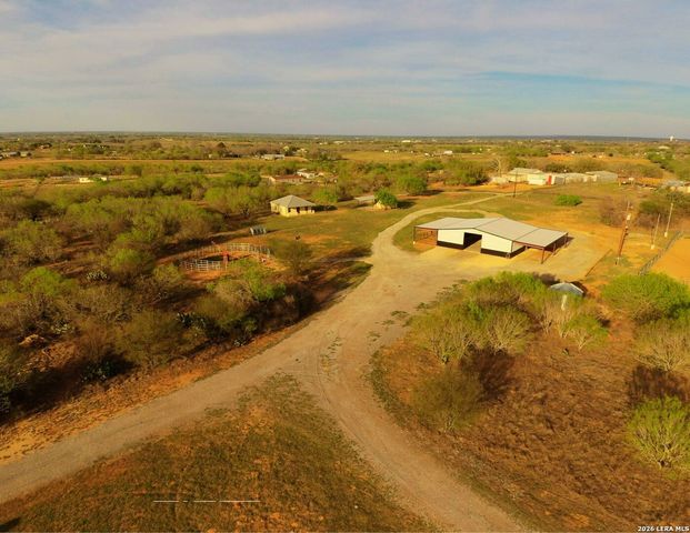 1980 County Road 361, La Vernia, TX 78121