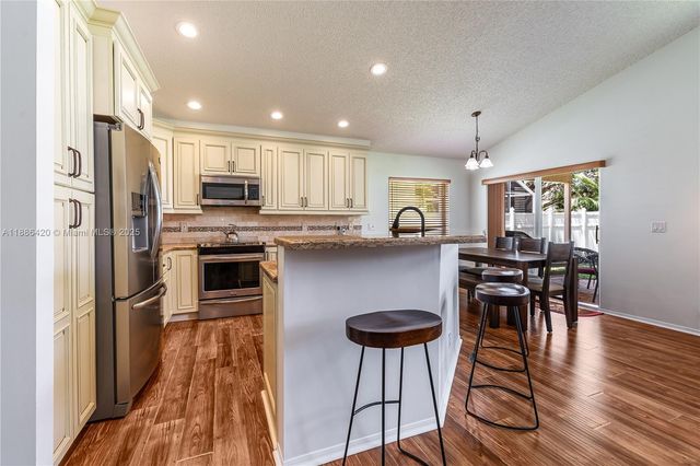 14267 NW 21st St, Pembroke Pines, FL 33028
