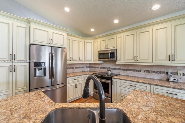14267 NW 21st St, Pembroke Pines, FL 33028