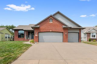 422 E Cheyenne Ct., Kechi, KS 67067