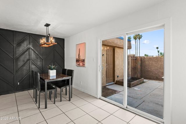 4627 E SOUTHGATE Avenue, Phoenix, AZ 85040